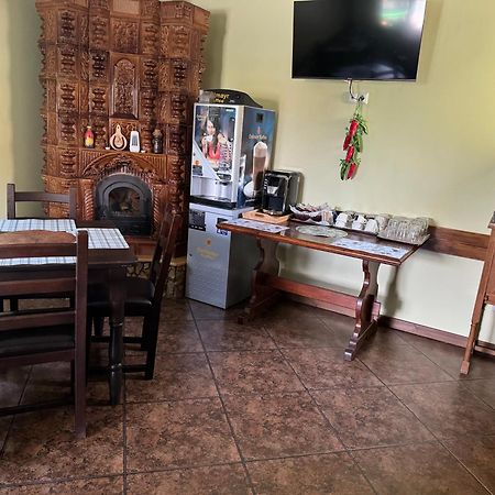 Casa Adelmar Hotel Tulcea Ngoại thất bức ảnh