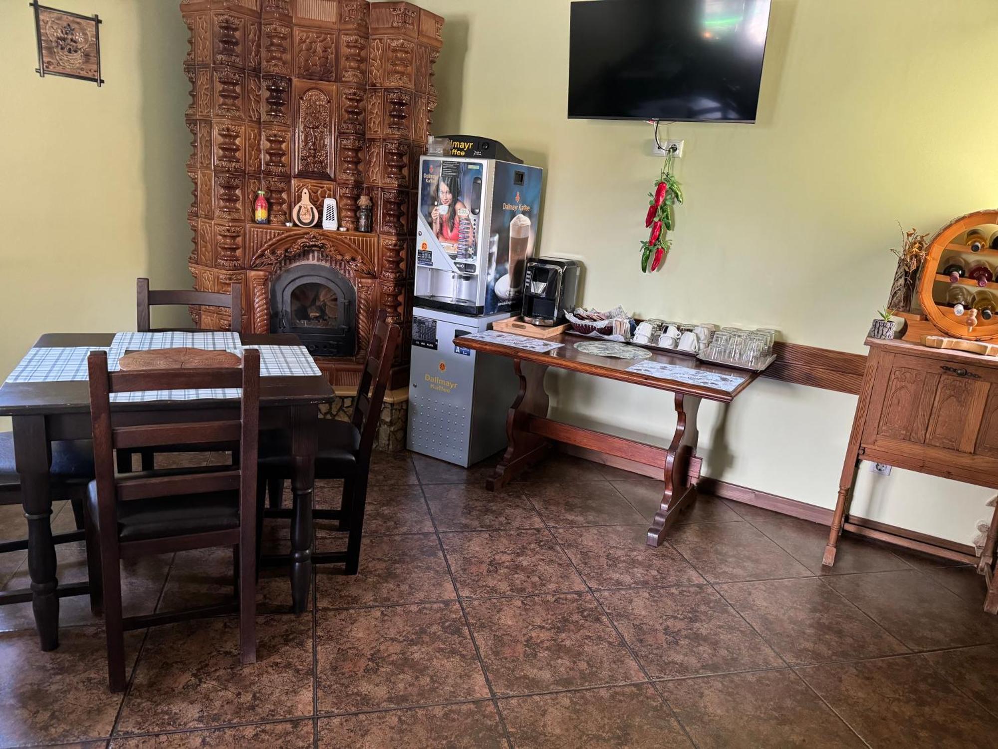 Casa Adelmar Hotel Tulcea Ngoại thất bức ảnh